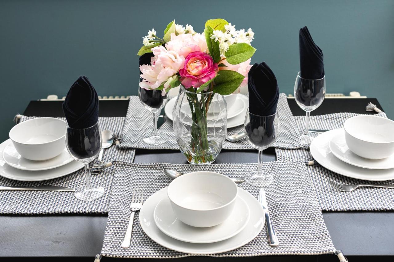Lovely Brighton Apartments Moments Away From Royal Pavilion Екстер'єр фото