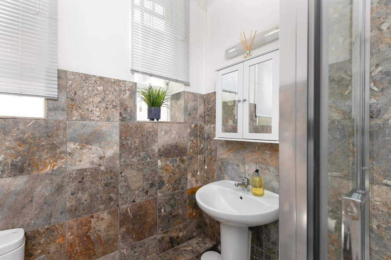 Lovely Brighton Apartments Moments Away From Royal Pavilion Екстер'єр фото